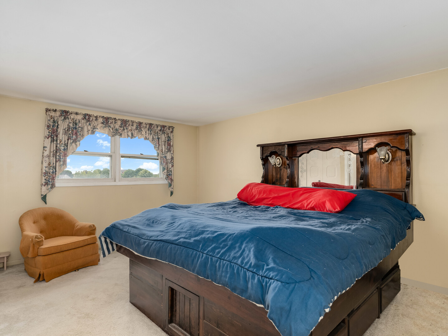 1020 Denham Place, Schaumburg, IL 60194