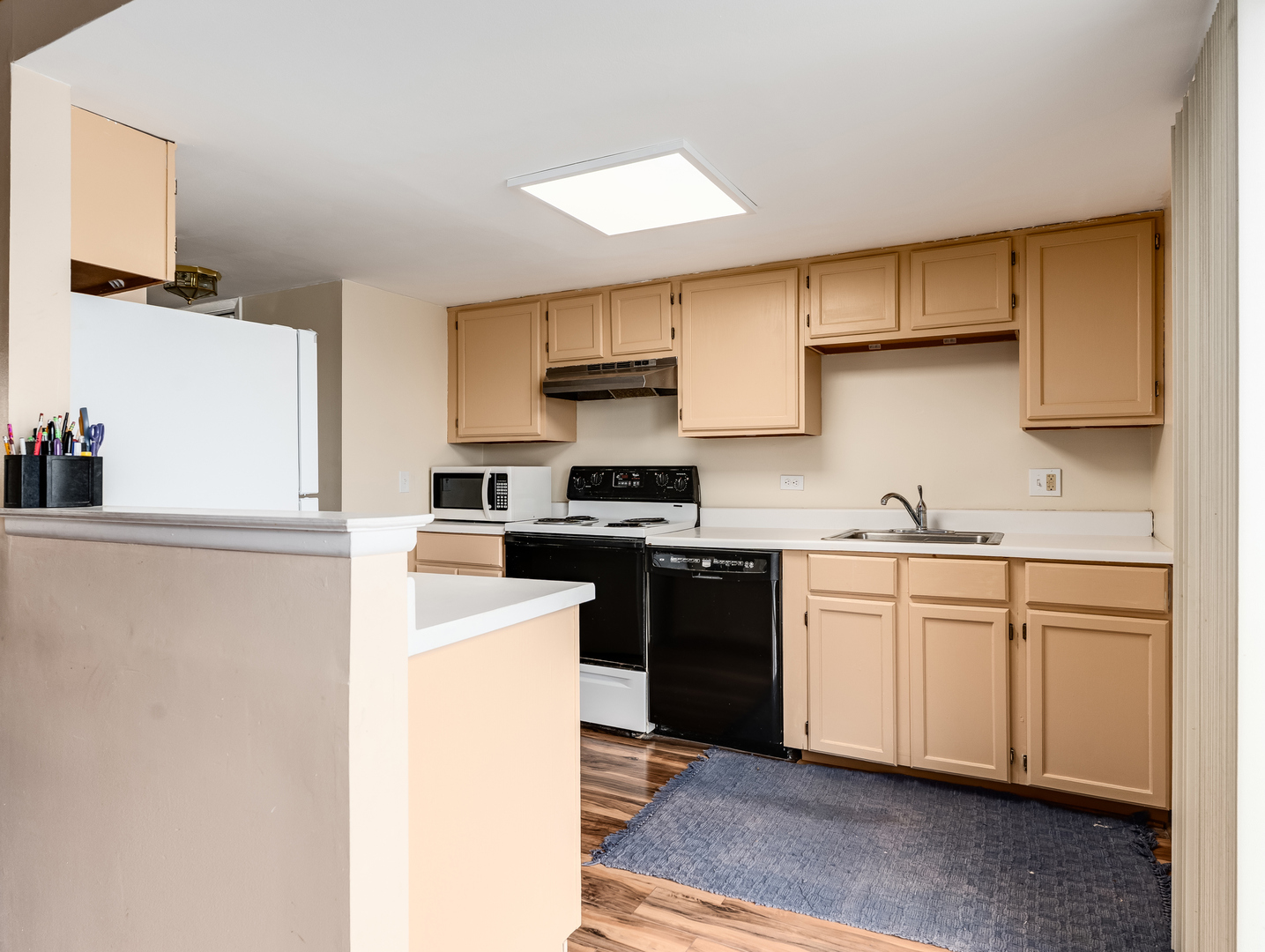 1020 Denham Place, Schaumburg, IL 60194