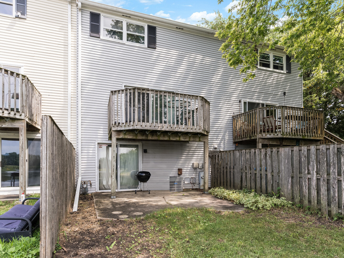 1020 Denham Place, Schaumburg, IL 60194
