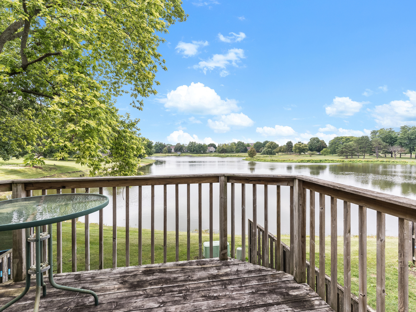 1020 Denham Place, Schaumburg, IL 60194