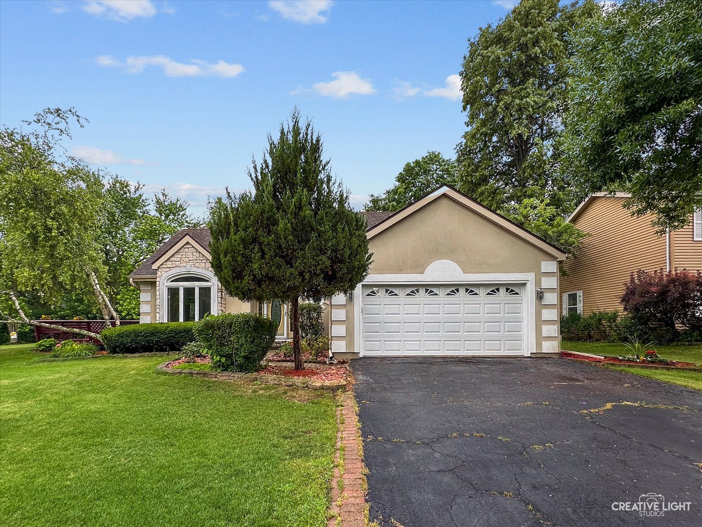116 Pipers Drive, Bartlett, IL 60103