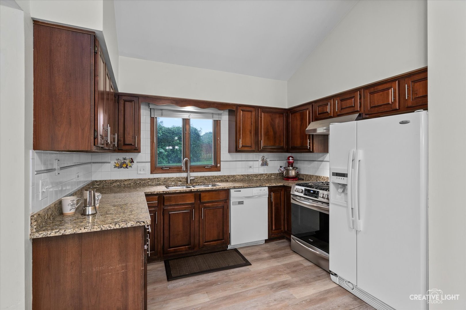 116 Pipers Drive, Bartlett, IL 60103
