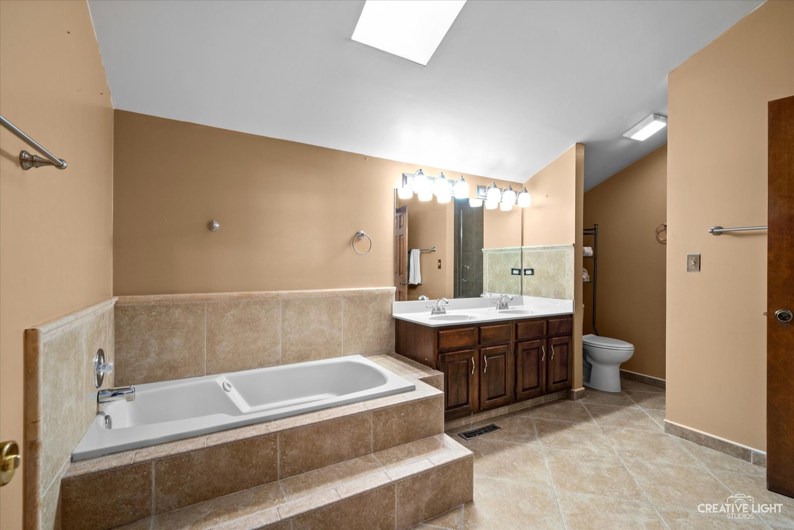 116 Pipers Drive, Bartlett, IL 60103