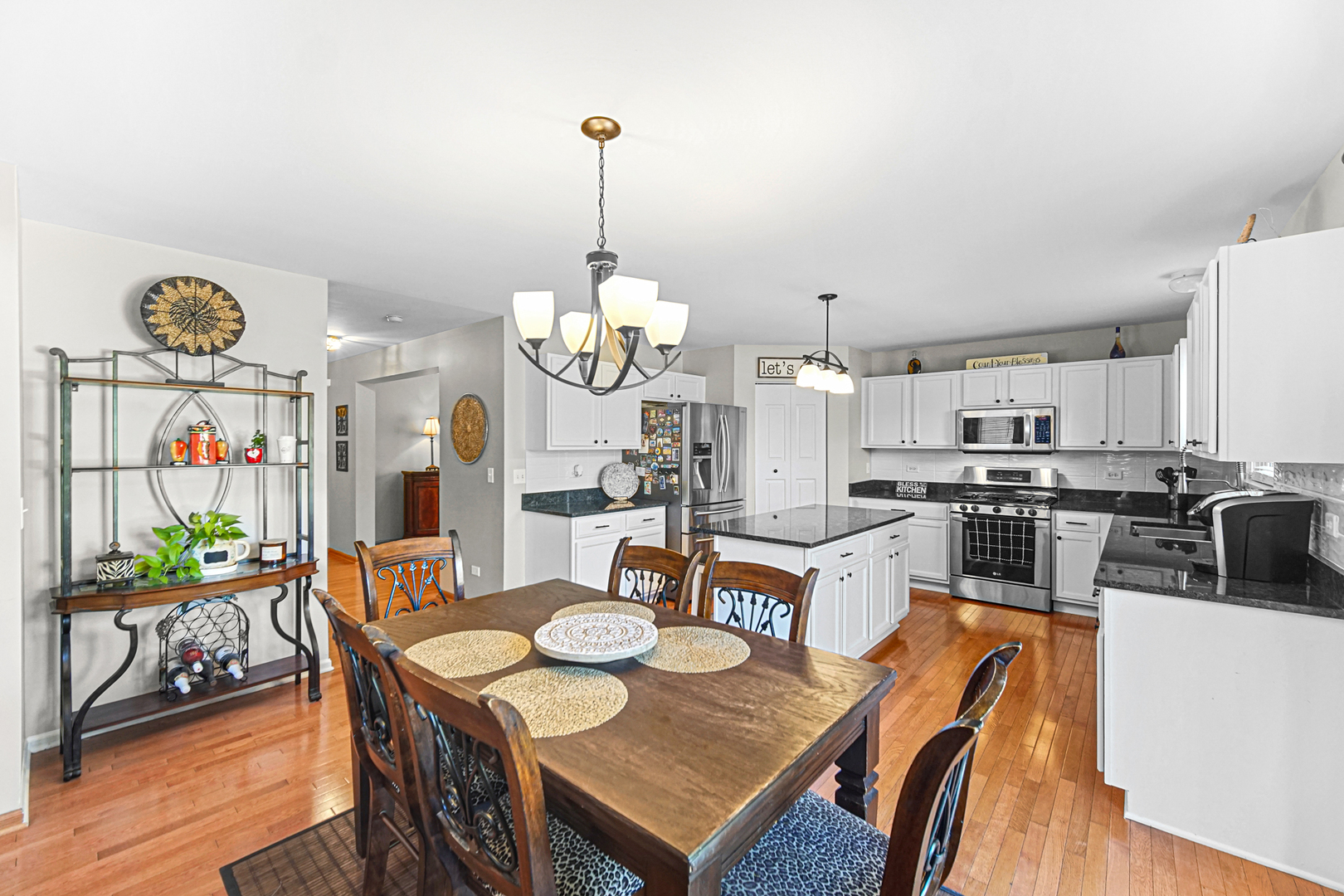 1642 Aster Drive, Romeoville, IL 60446