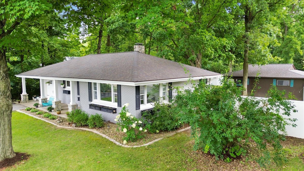 13947 Lucca Forest Drive, Bloomington, IL 61705