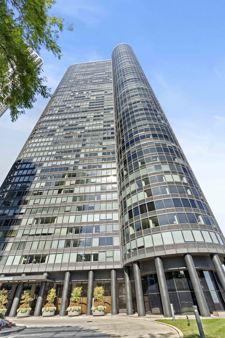 155 N Harbor Drive #5306, Chicago, IL 60601