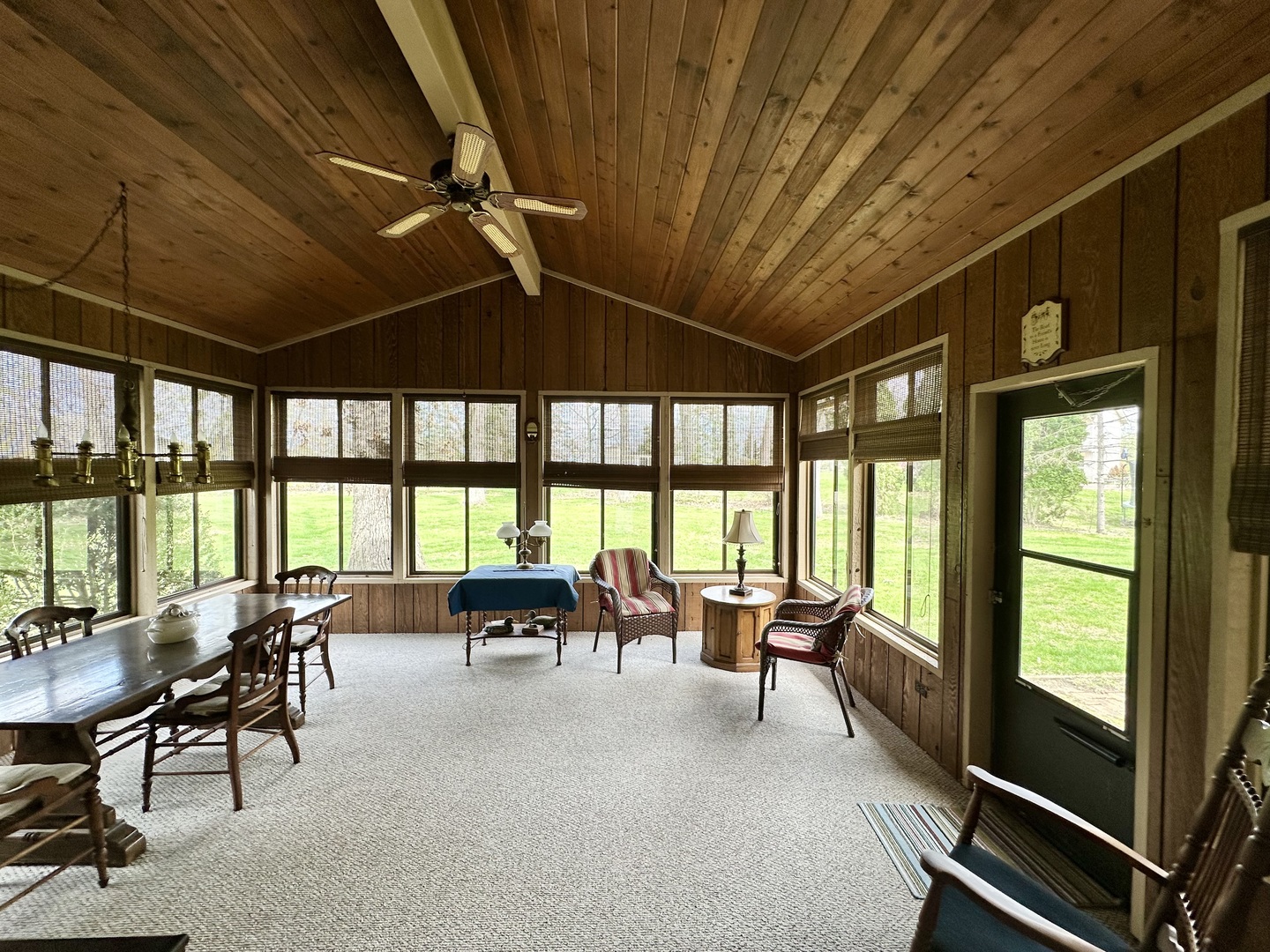 4608 North Court, Crystal Lake, IL 60012
