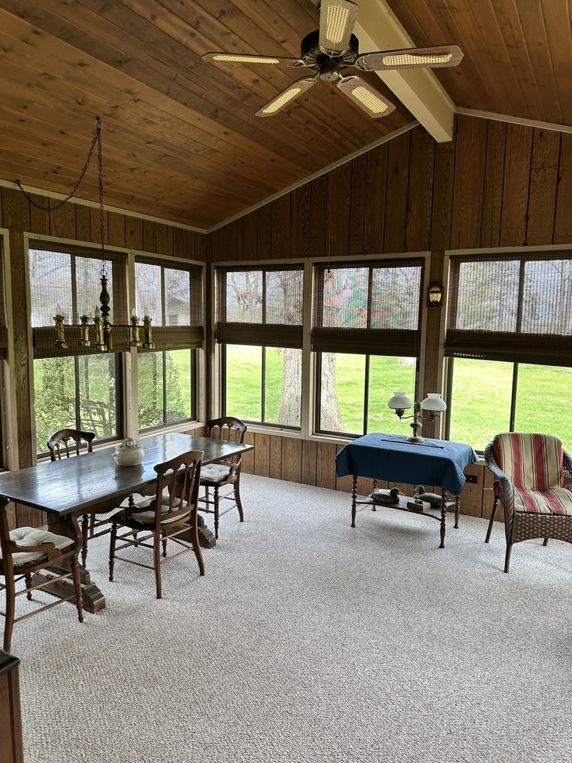 4608 North Court, Crystal Lake, IL 60012