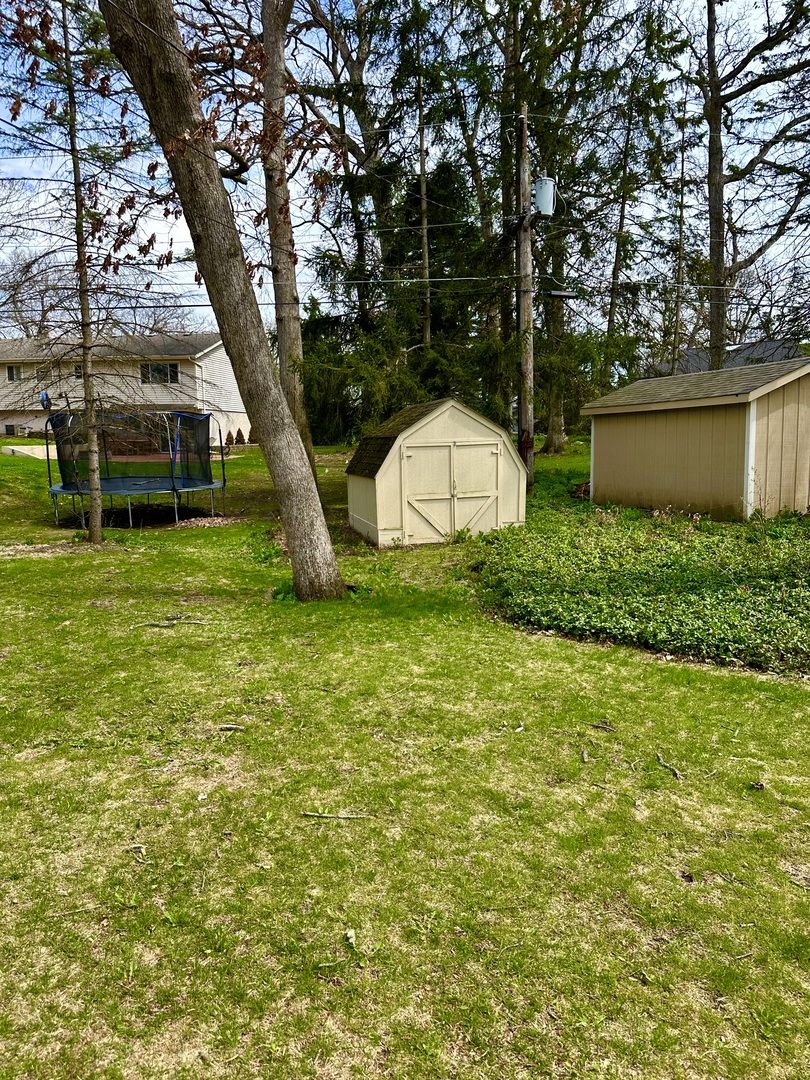 4608 North Court, Crystal Lake, IL 60012