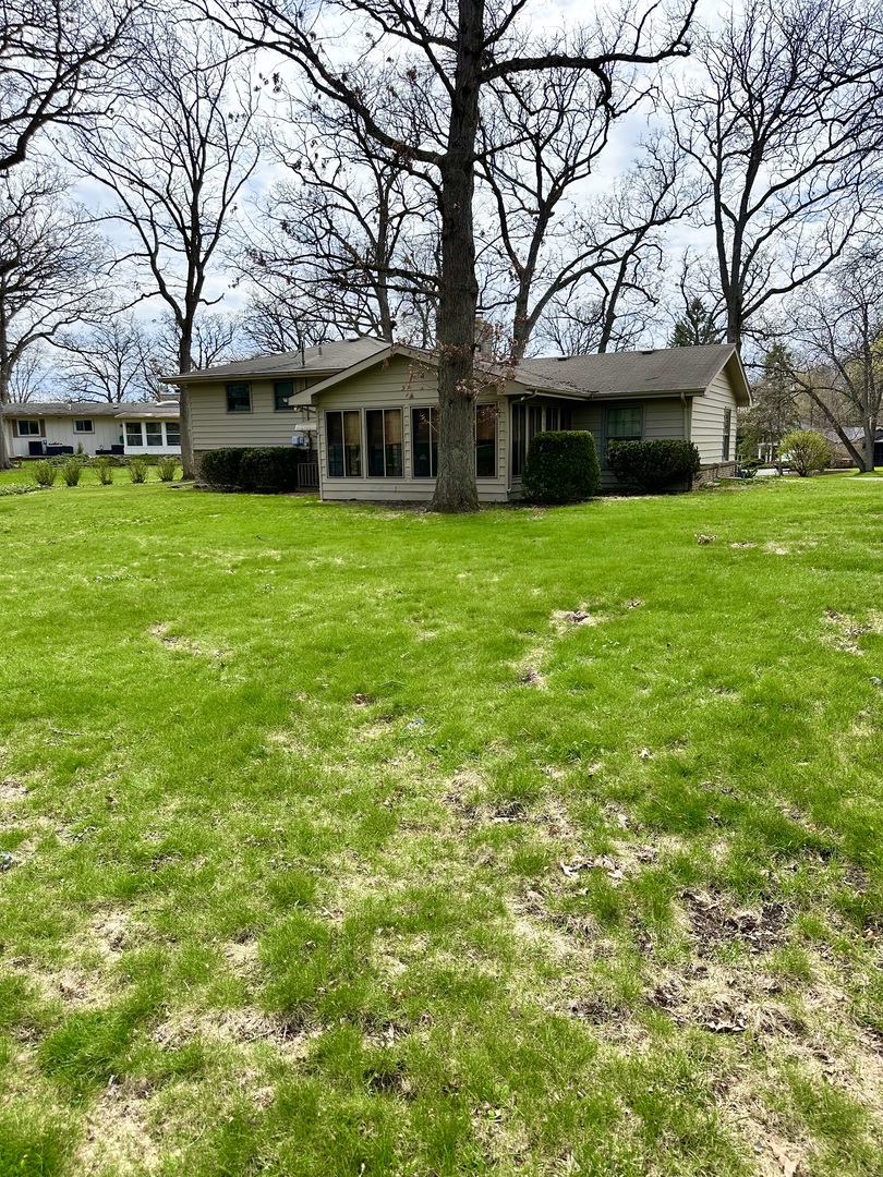4608 North Court, Crystal Lake, IL 60012