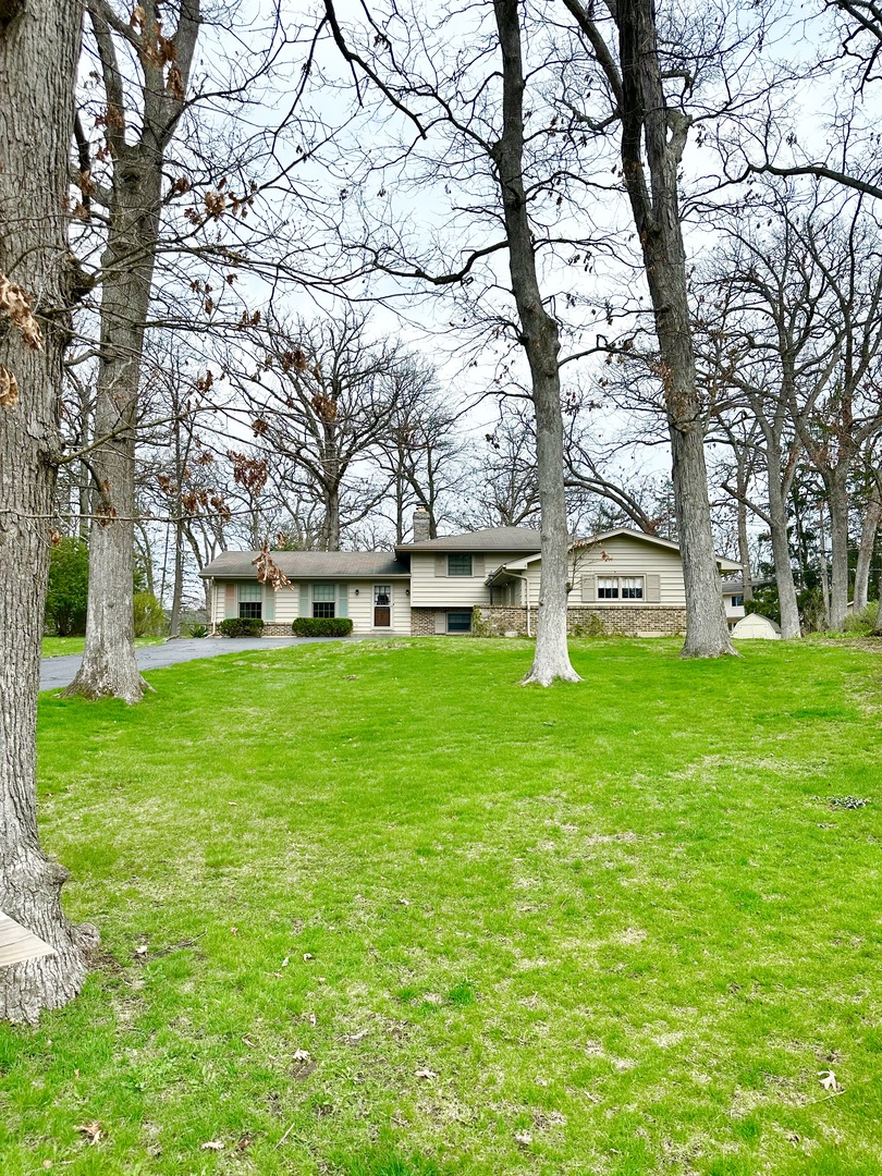 4608 North Court, Crystal Lake, IL 60012