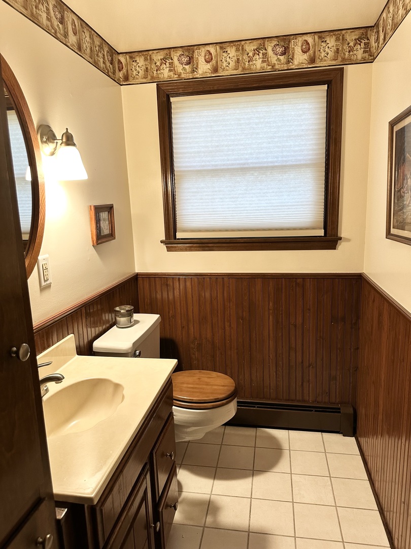 4608 North Court, Crystal Lake, IL 60012