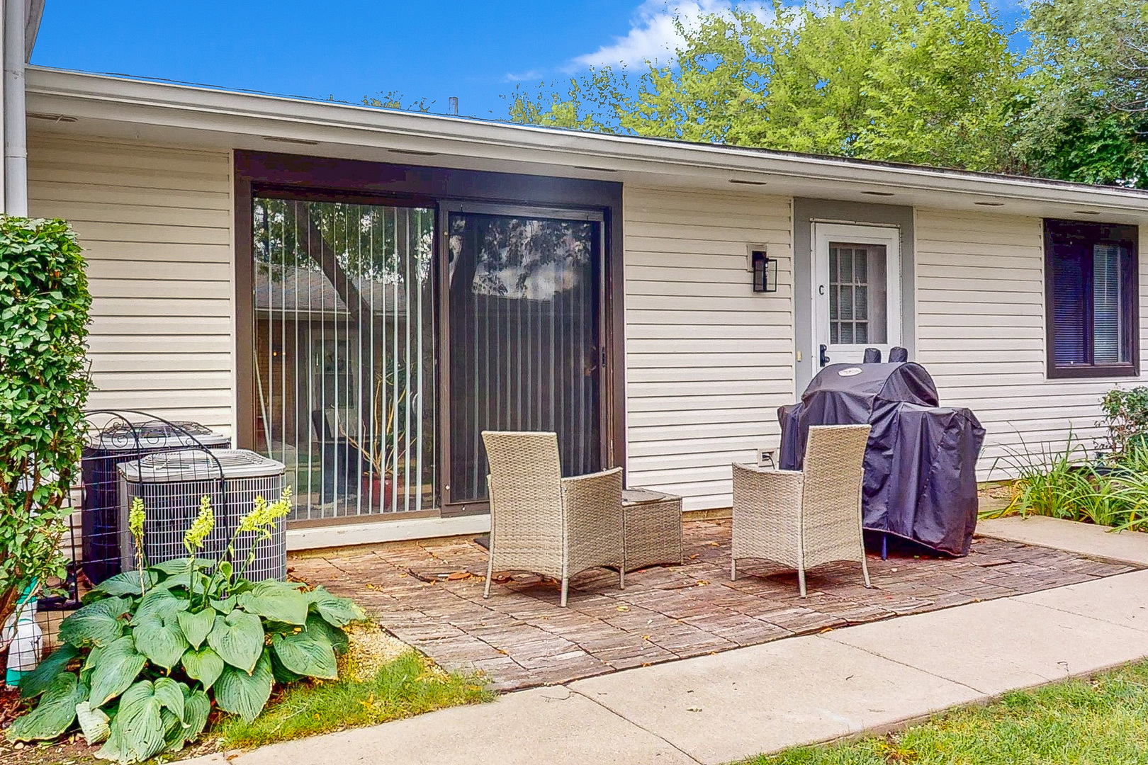 119 Brewster Court #C, Bloomingdale, IL 60108