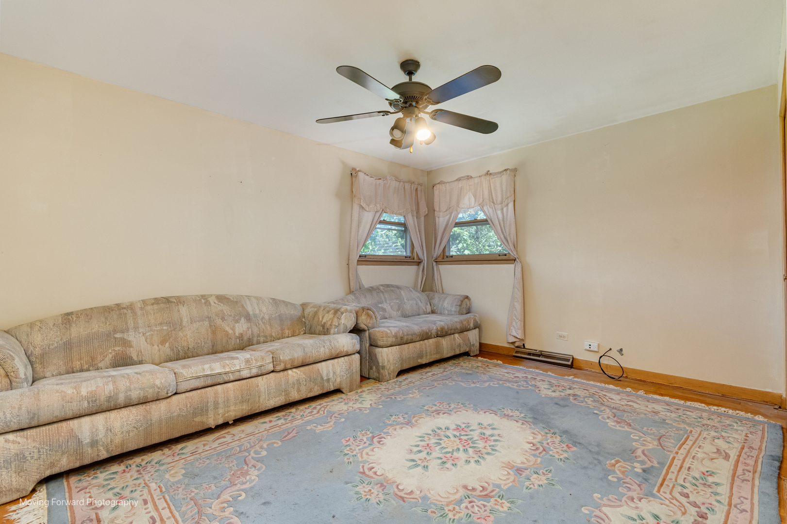 15354 Dobson Avenue, South Holland, IL 60473