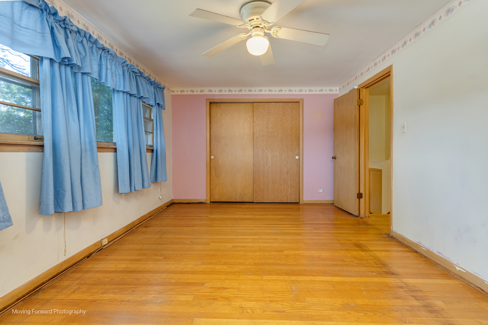 15354 Dobson Avenue, South Holland, IL 60473