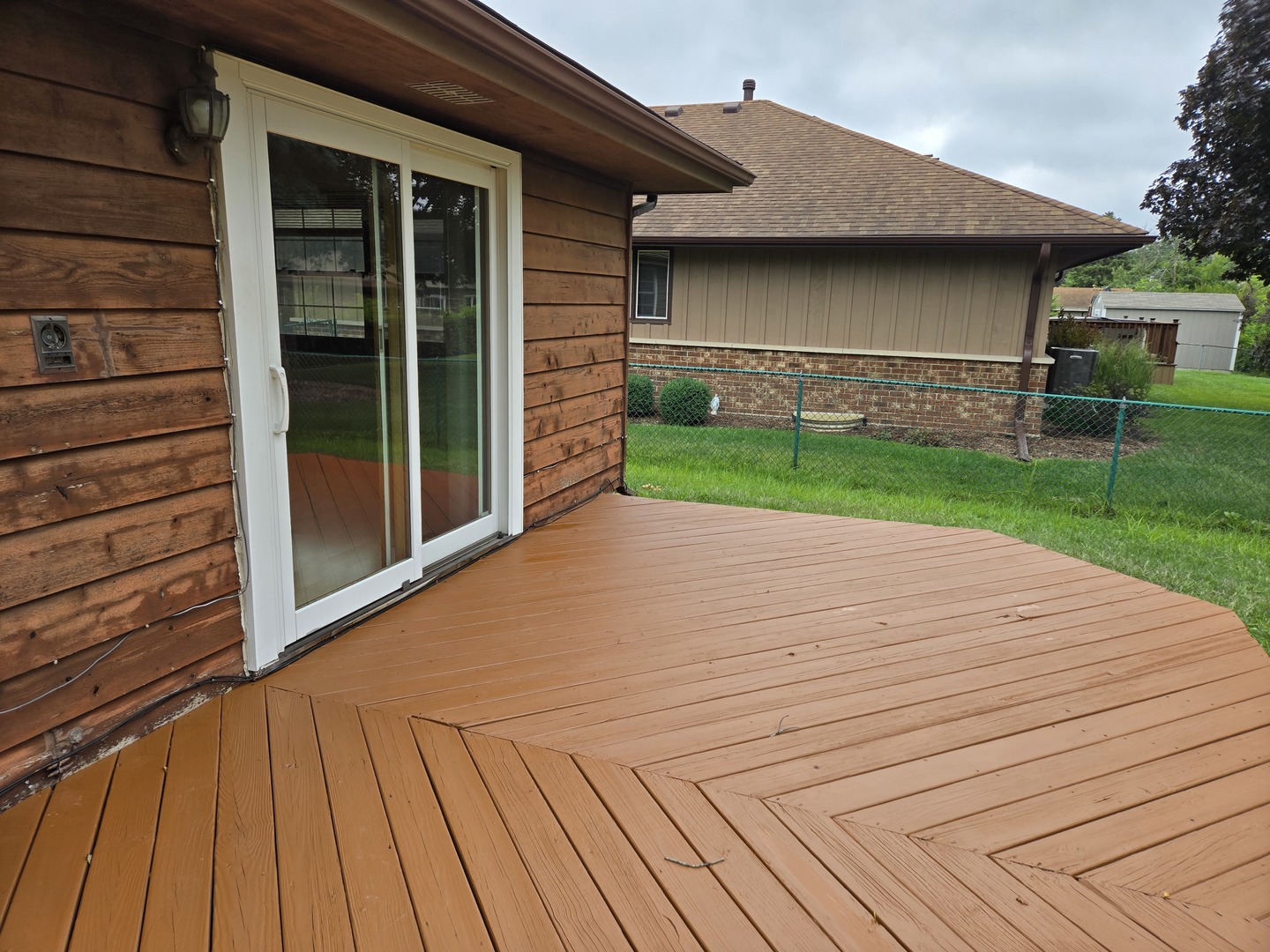 116 S Walnut Lane, Schaumburg, IL 60193