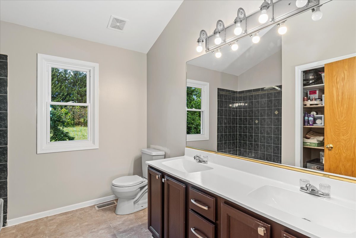 11111 Huron Drive, Spring Grove, IL 60081