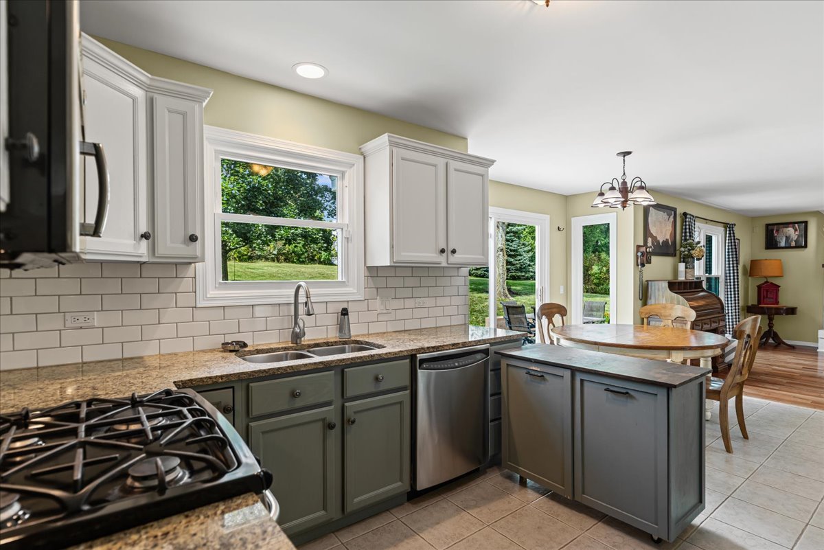 11111 Huron Drive, Spring Grove, IL 60081