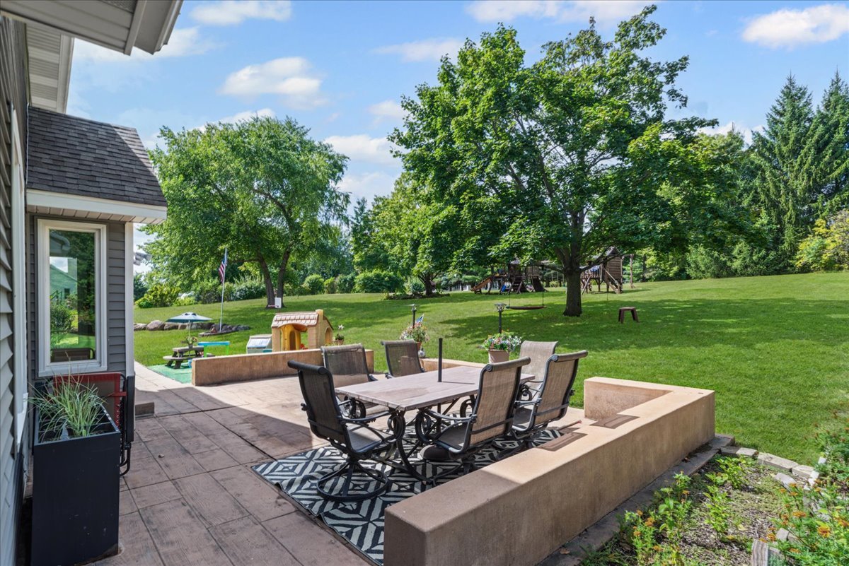 11111 Huron Drive, Spring Grove, IL 60081