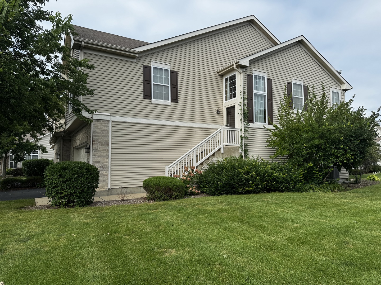 1969 Osprey Court, Bartlett, IL 60103