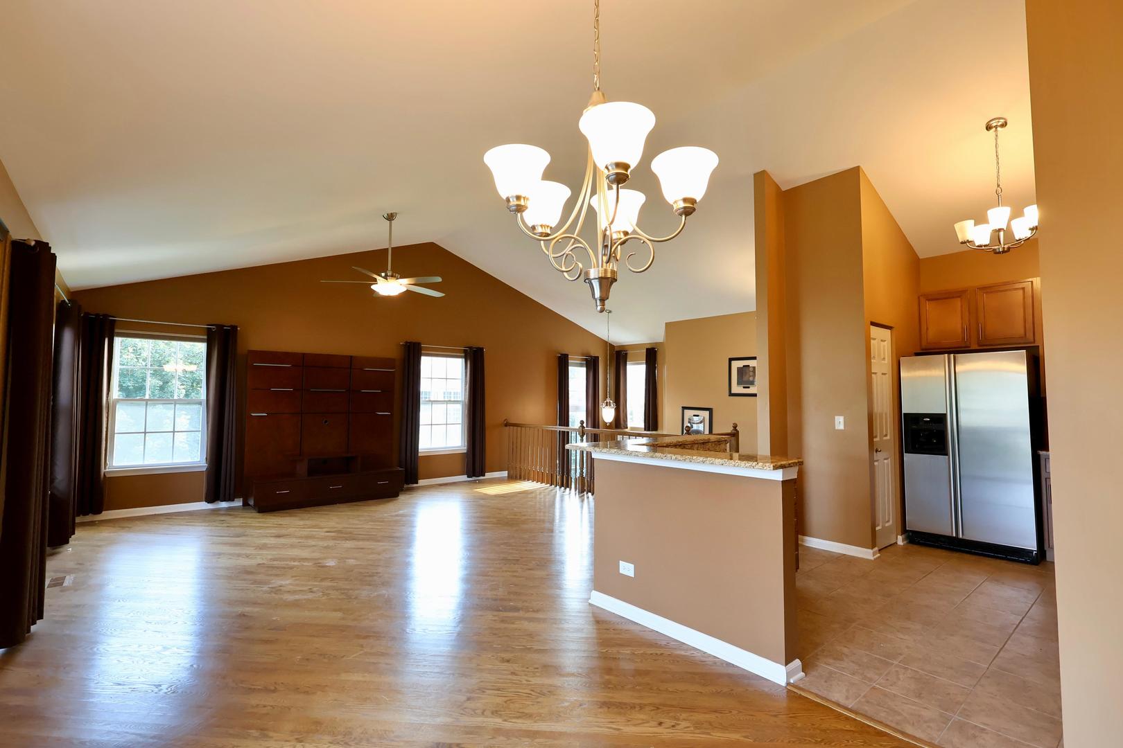 1969 Osprey Court, Bartlett, IL 60103