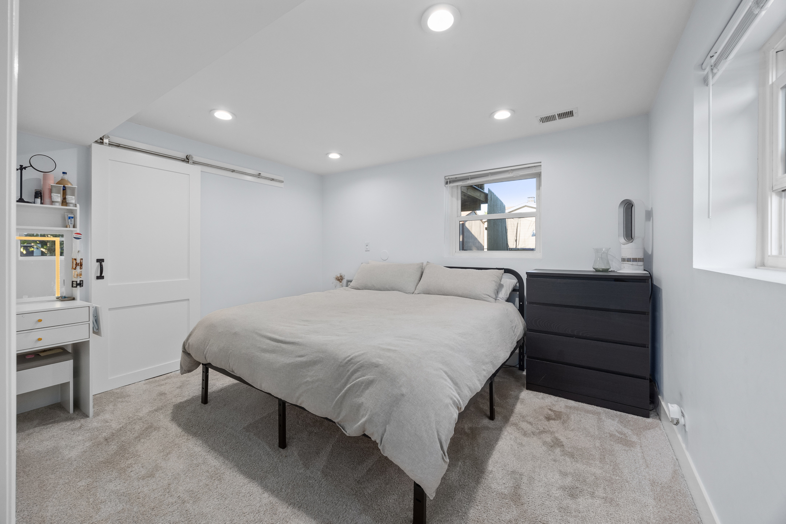 665 Arizona Pass, Elk Grove Village, IL 60007