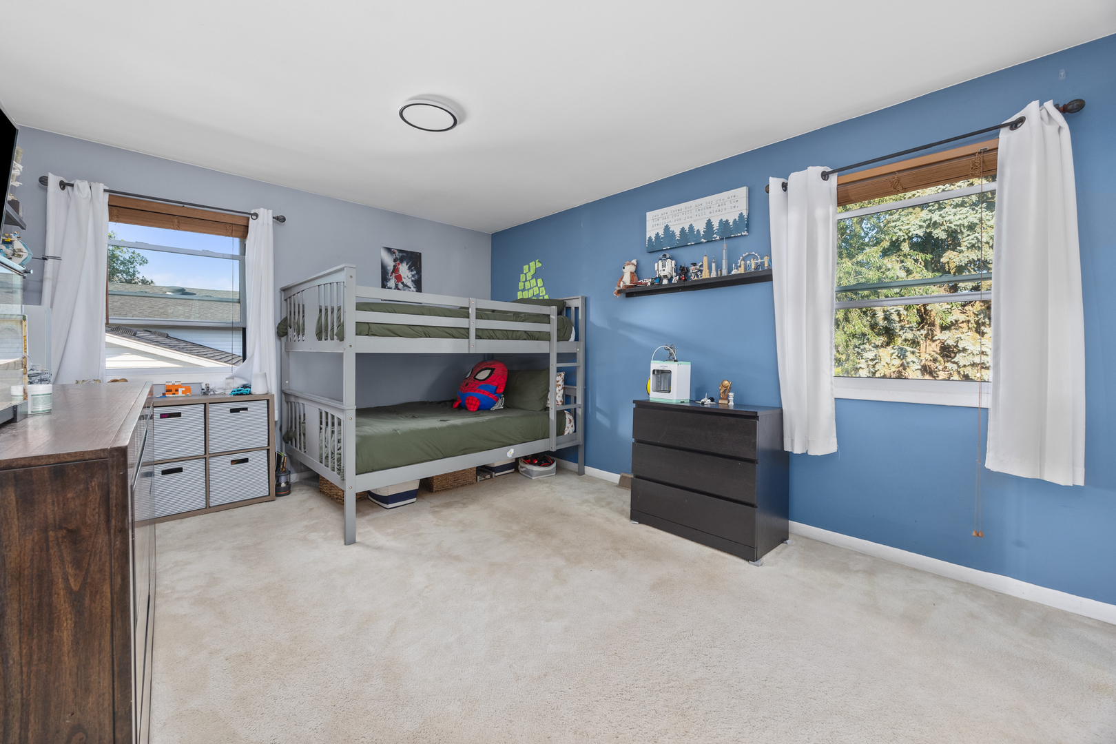 665 Arizona Pass, Elk Grove Village, IL 60007