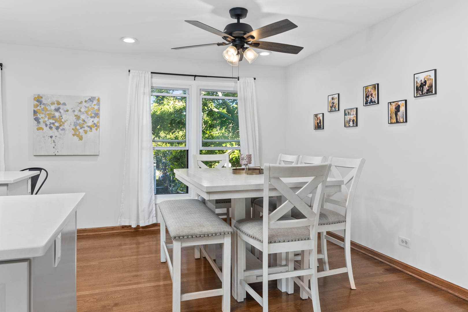 665 Arizona Pass, Elk Grove Village, IL 60007