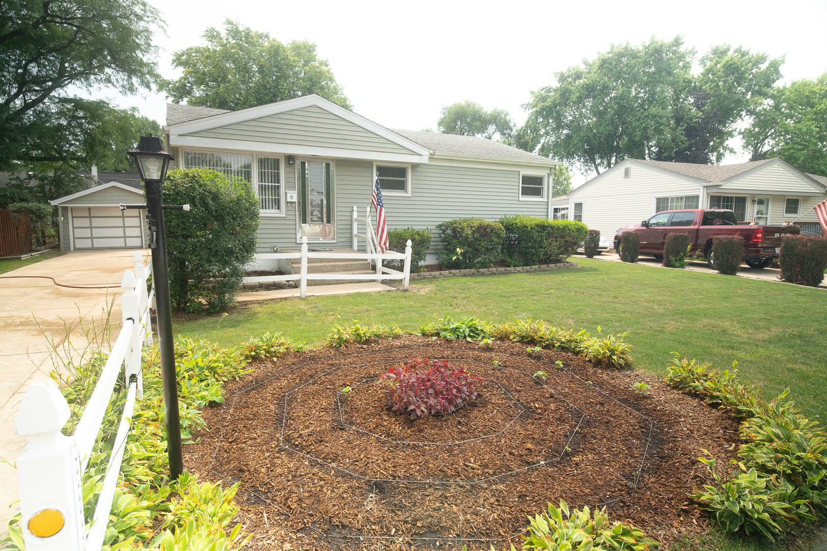 6645 Riverside Drive, Tinley Park, IL 60477