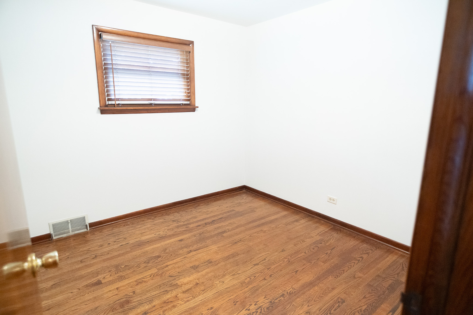 6645 Riverside Drive, Tinley Park, IL 60477