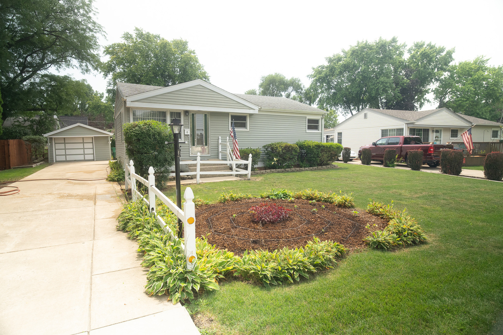 6645 Riverside Drive, Tinley Park, IL 60477