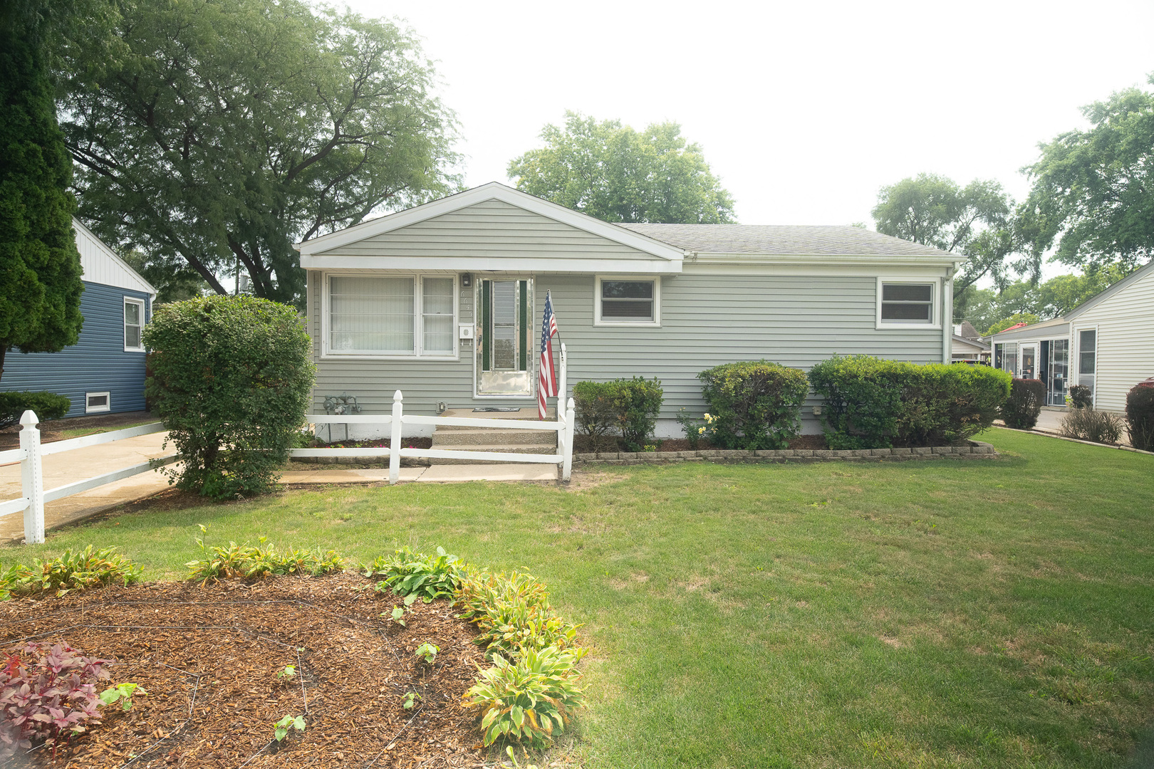 6645 Riverside Drive, Tinley Park, IL 60477