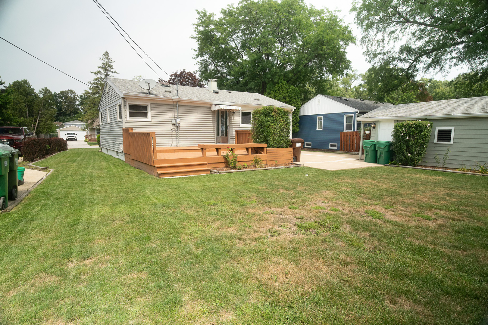 6645 Riverside Drive, Tinley Park, IL 60477