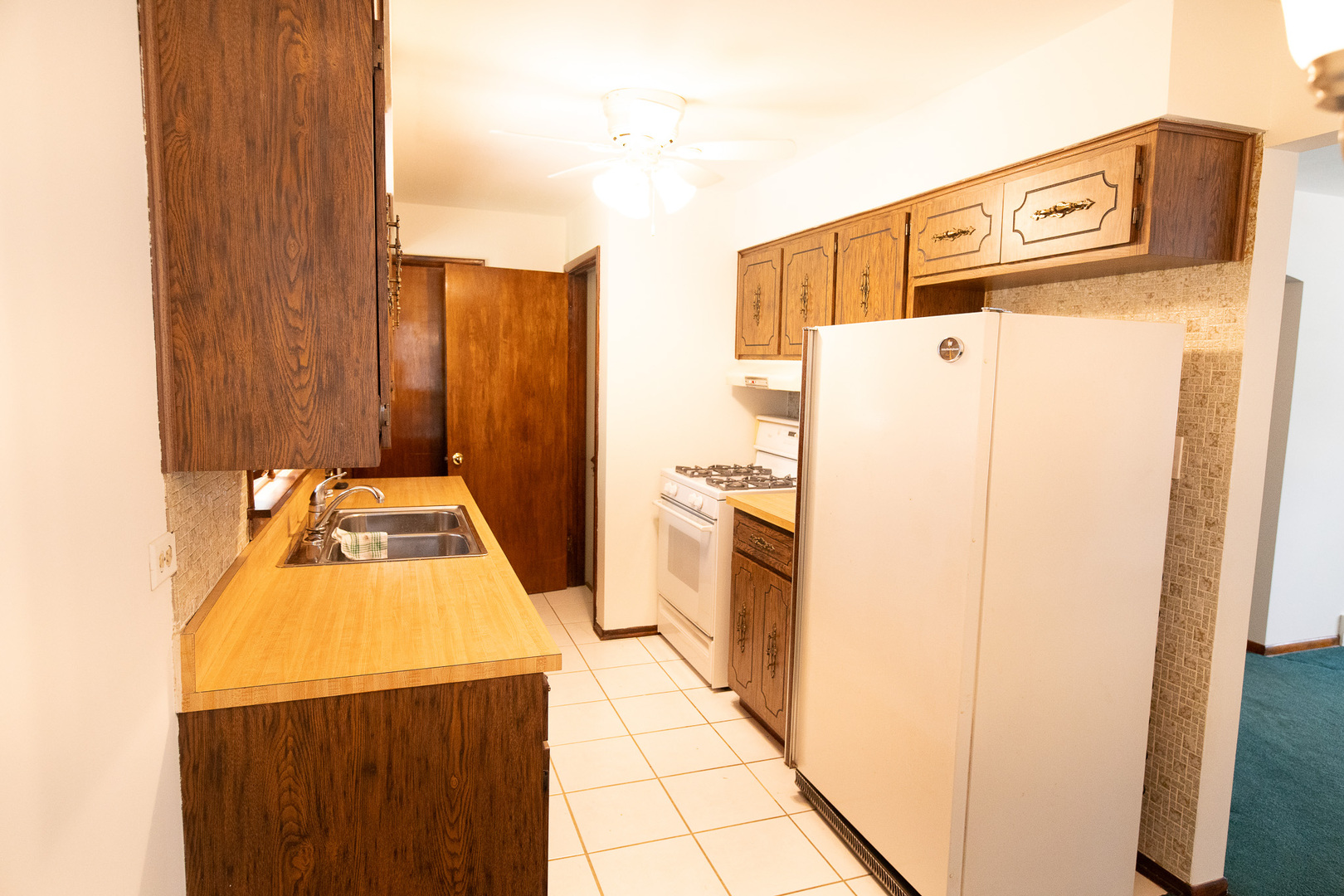 6645 Riverside Drive, Tinley Park, IL 60477