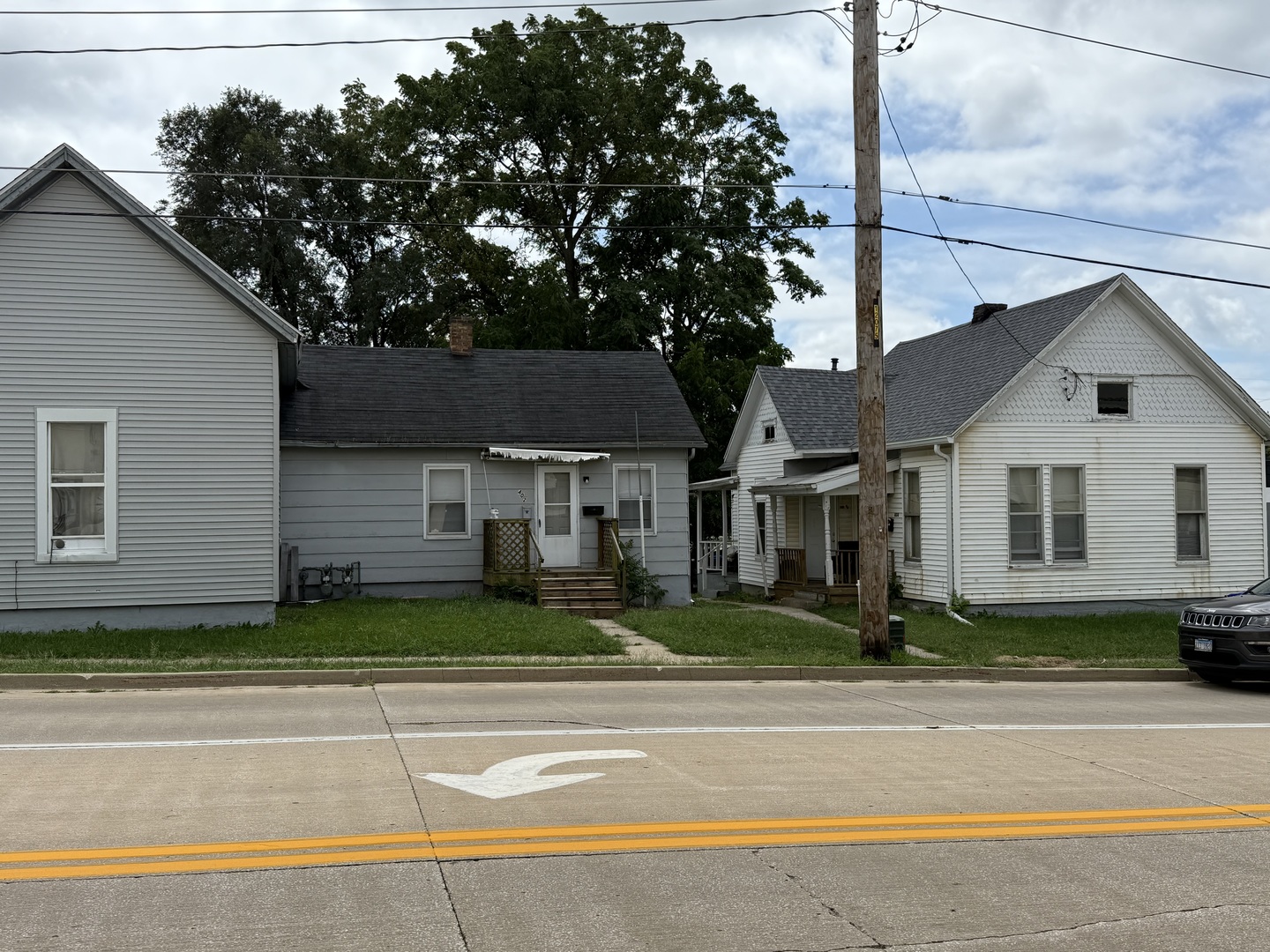 402-404 W Olive Street, Bloomington, IL 61701