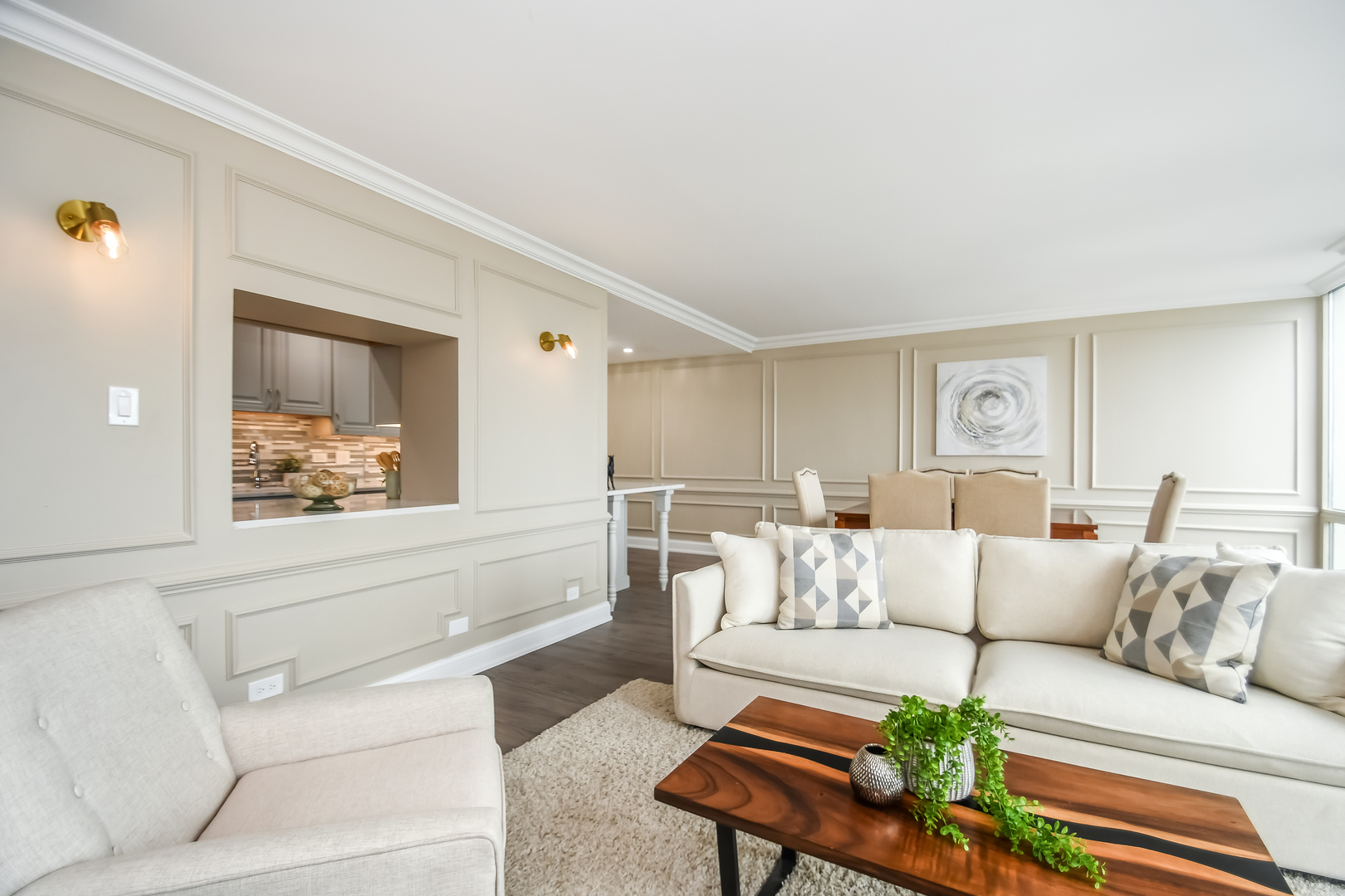111 E Chestnut Street #44J, Chicago, IL 60611