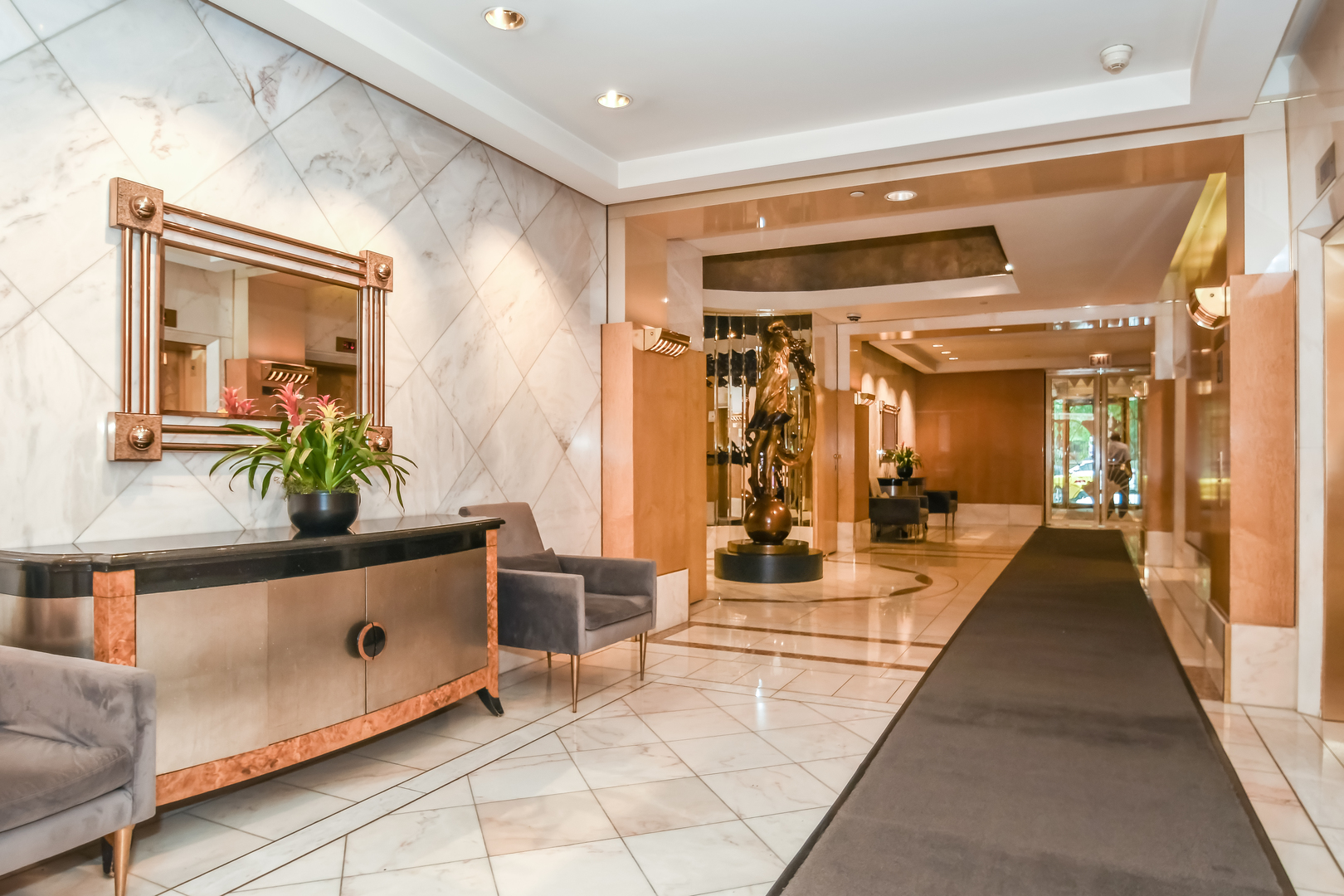 111 E Chestnut Street #44J, Chicago, IL 60611