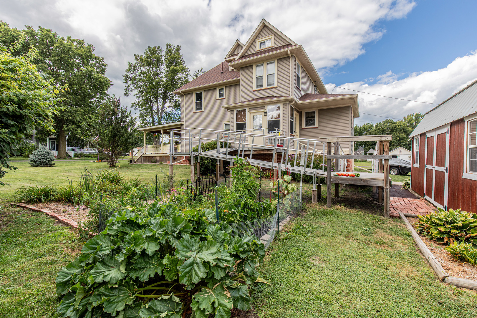 304 Locust Street, Mineral, IL 61344