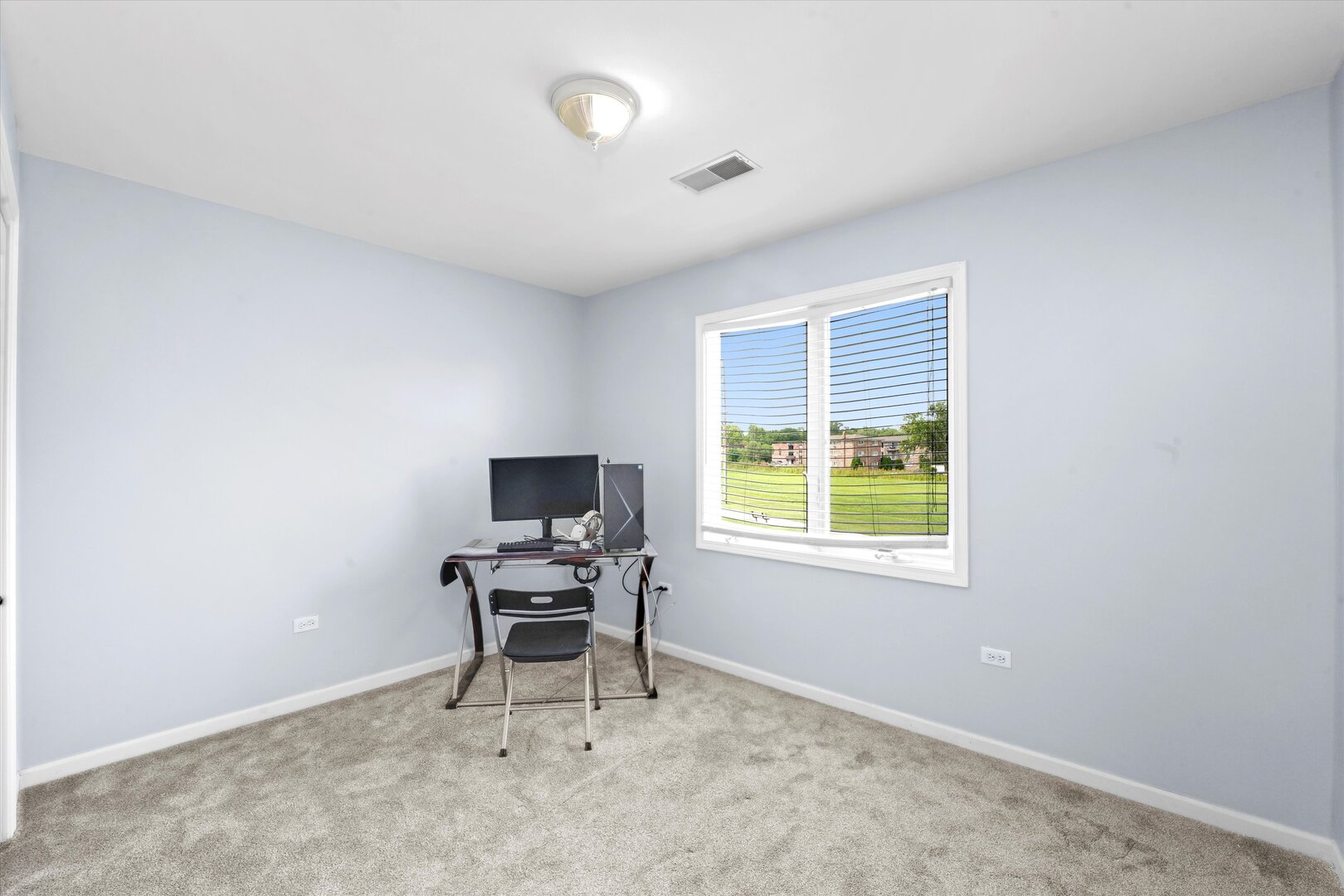 17698 Locust Street, Lansing, IL 60438