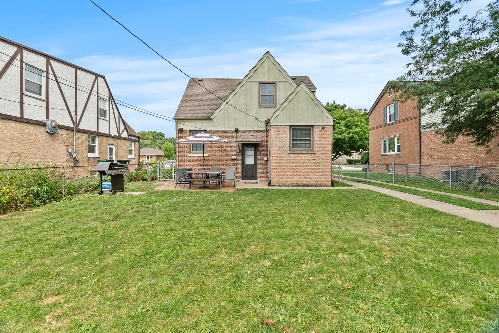 1516 Heidorn Avenue, Westchester, IL 60154