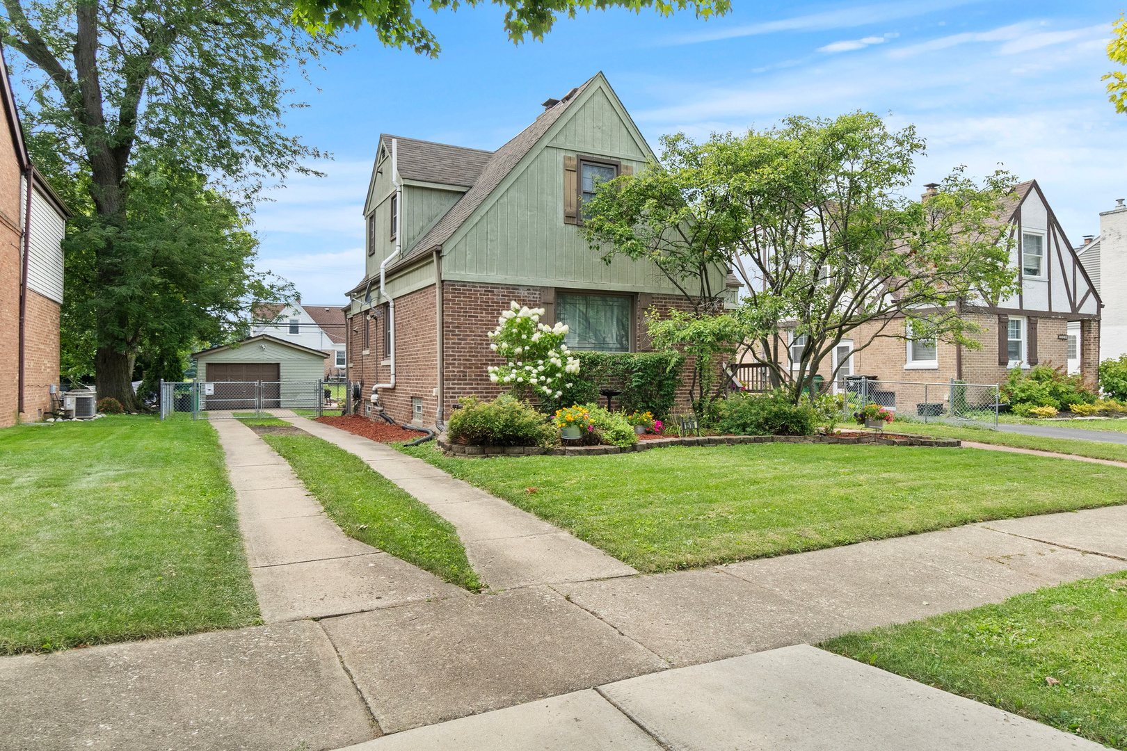 1516 Heidorn Avenue, Westchester, IL 60154