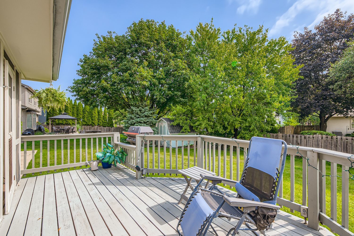 1967 N Woodland Lane, Arlington Heights, IL 60004