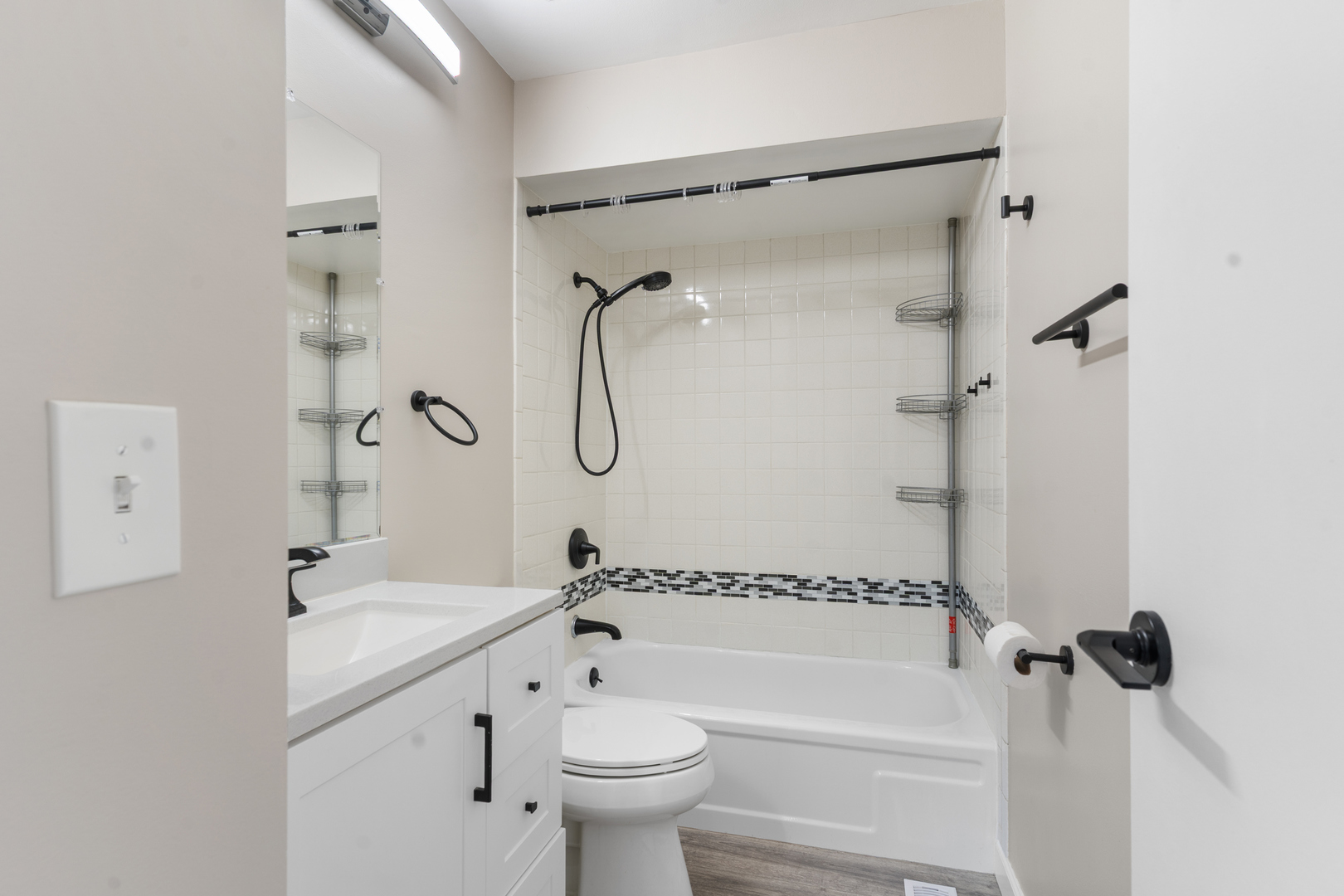 17 TOWER Court #17, Downers Grove, IL 60516