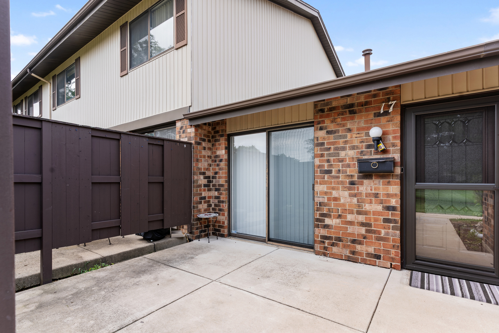 17 TOWER Court #17, Downers Grove, IL 60516