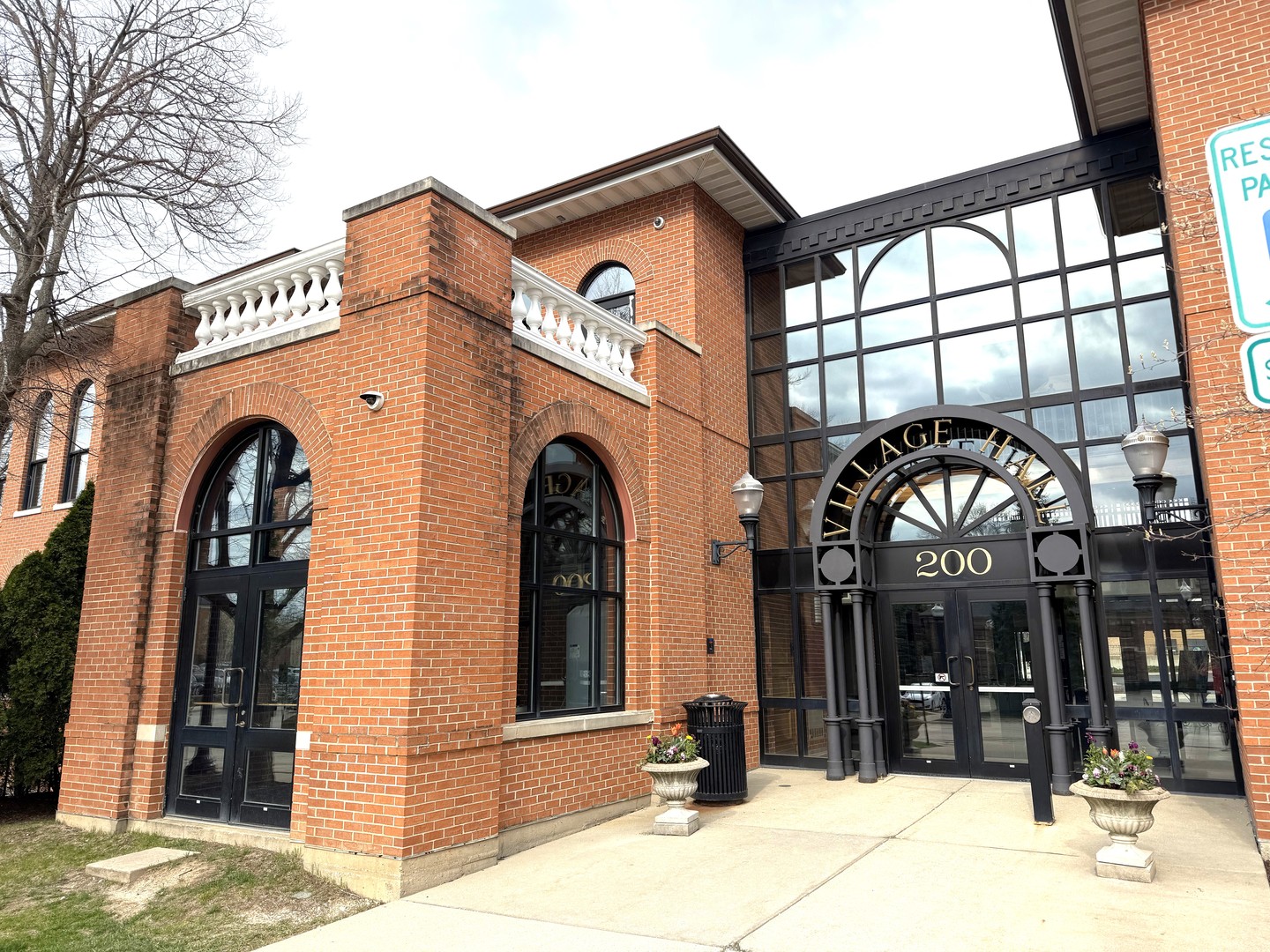 709 Prospect Avenue, Barrington, IL 60010