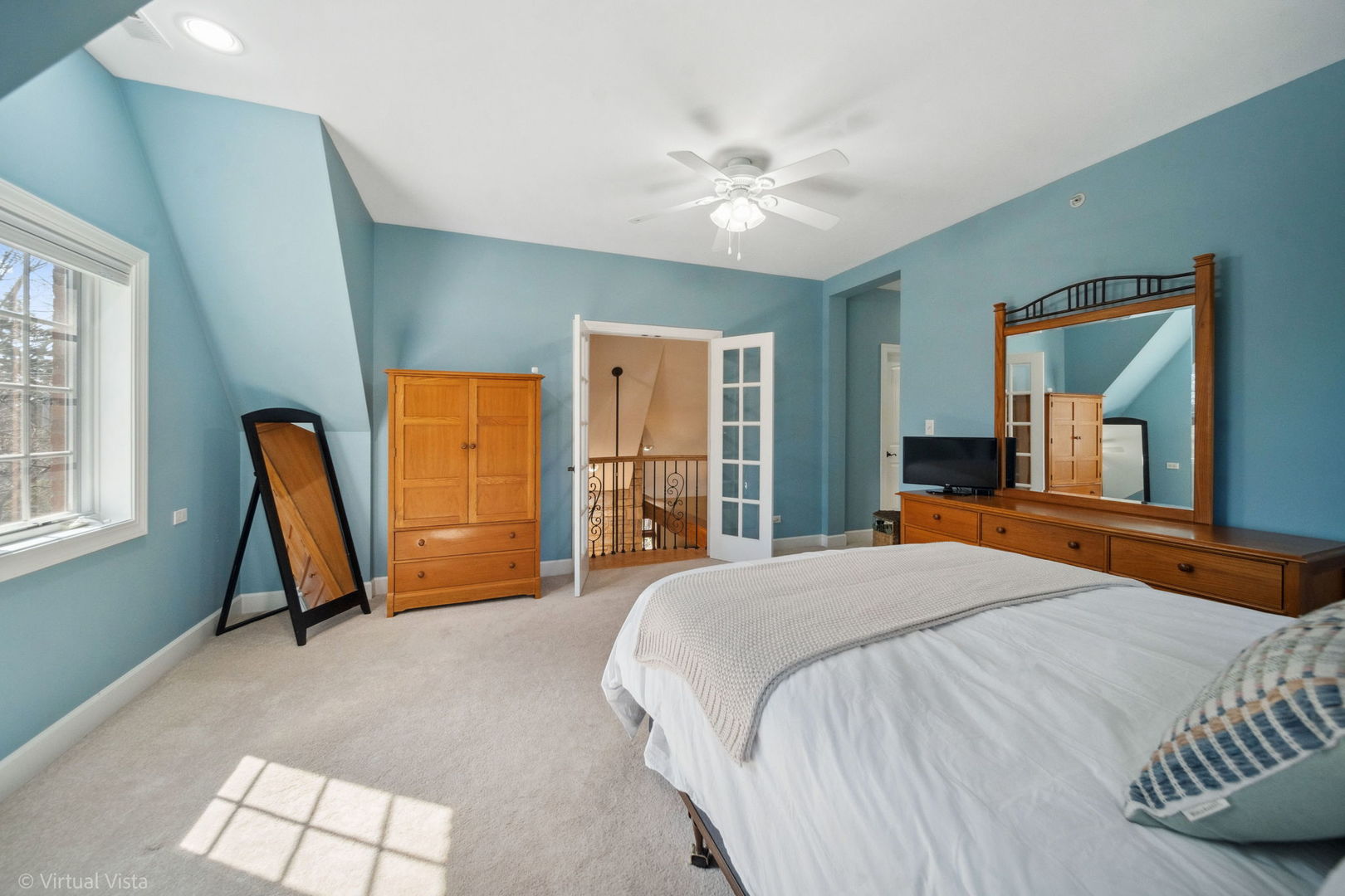 709 Prospect Avenue, Barrington, IL 60010