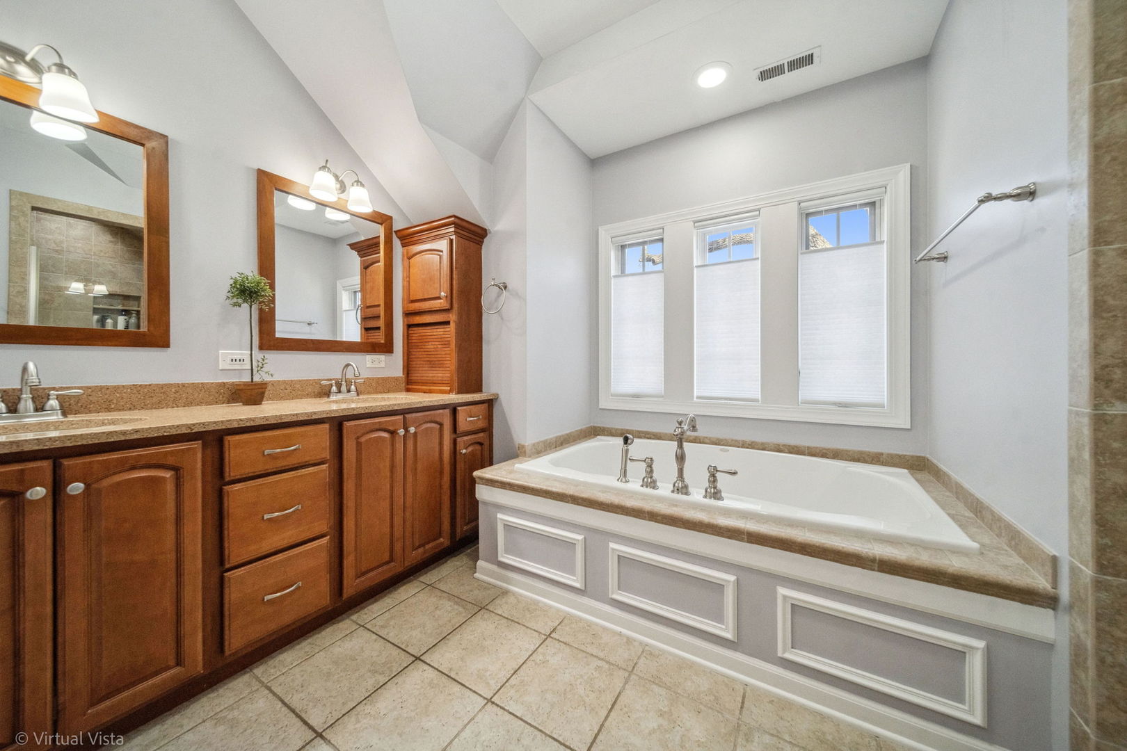 709 Prospect Avenue, Barrington, IL 60010
