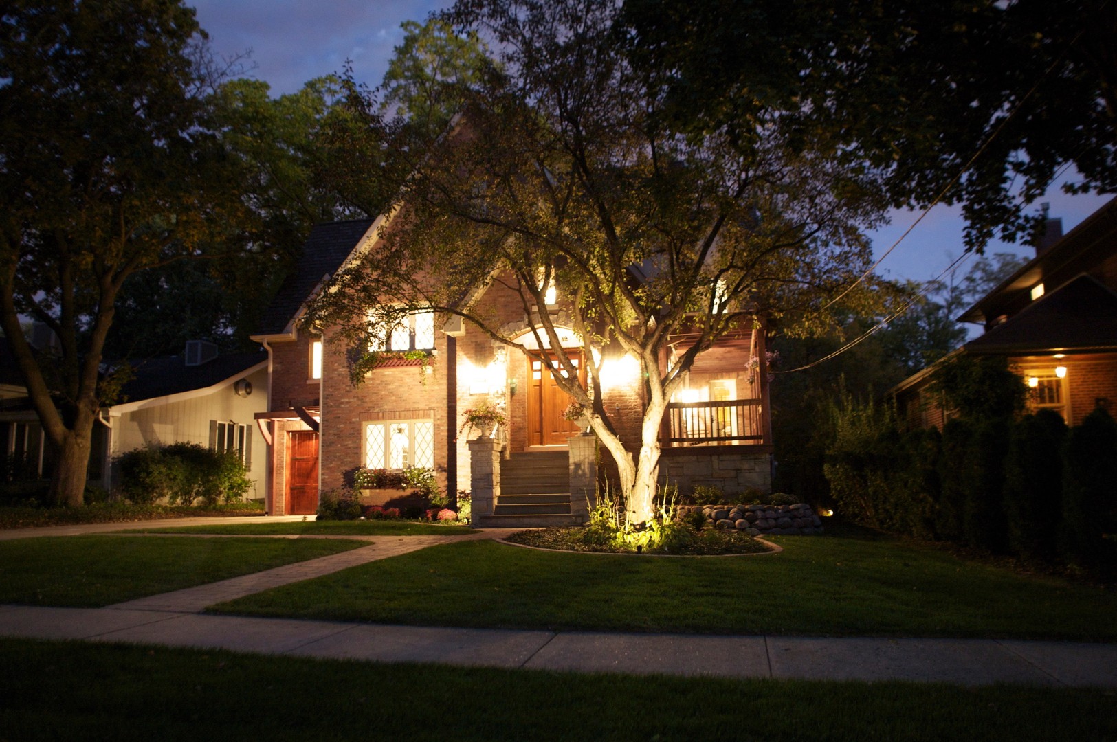 709 Prospect Avenue, Barrington, IL 60010
