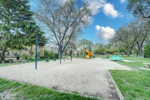 712 Dempster Street #F209, Mount Prospect, IL 60056