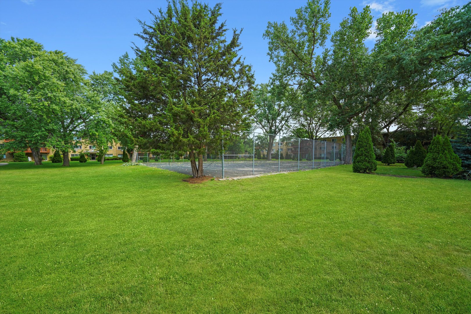712 Dempster Street #F209, Mount Prospect, IL 60056